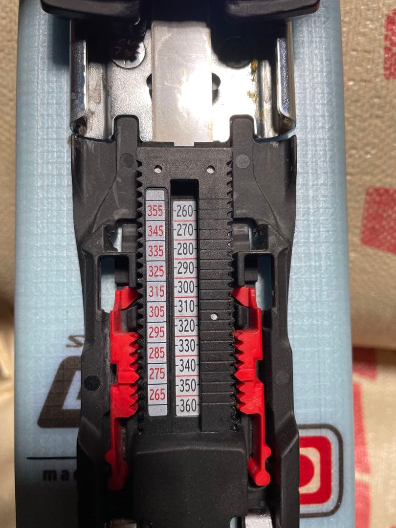 サロモン テンエイティ