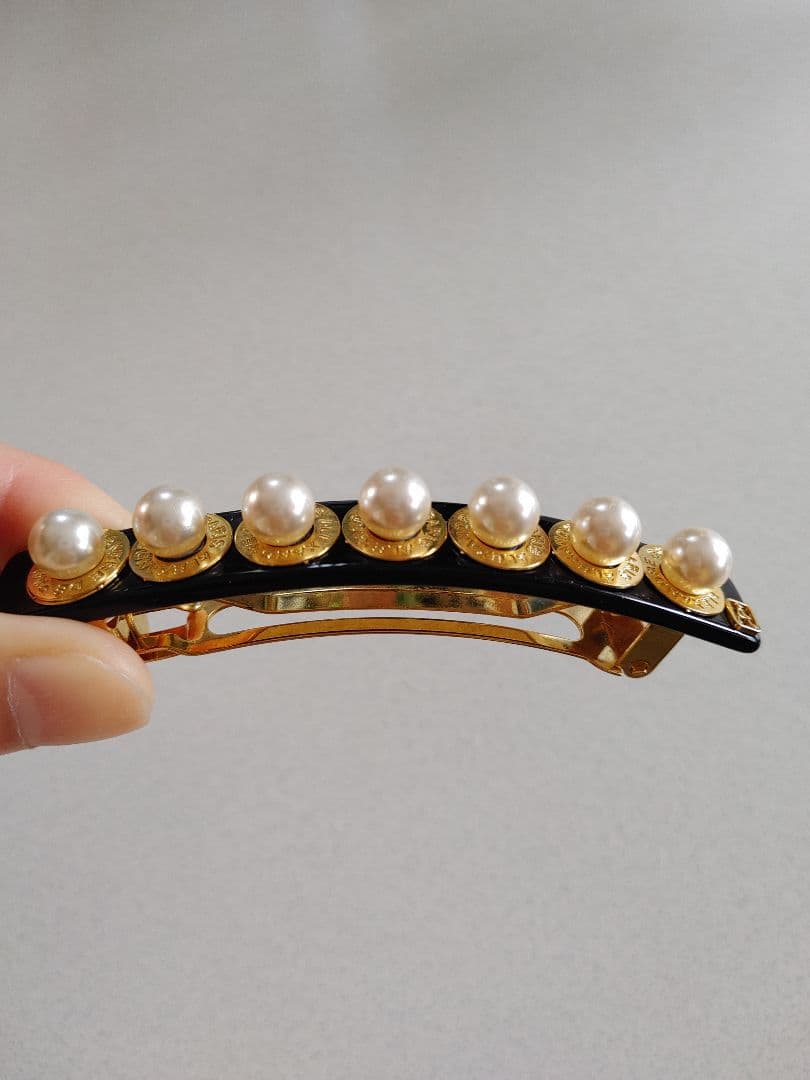 アレクサンドルドゥパリ パール付きバレッタ黒　8センチ