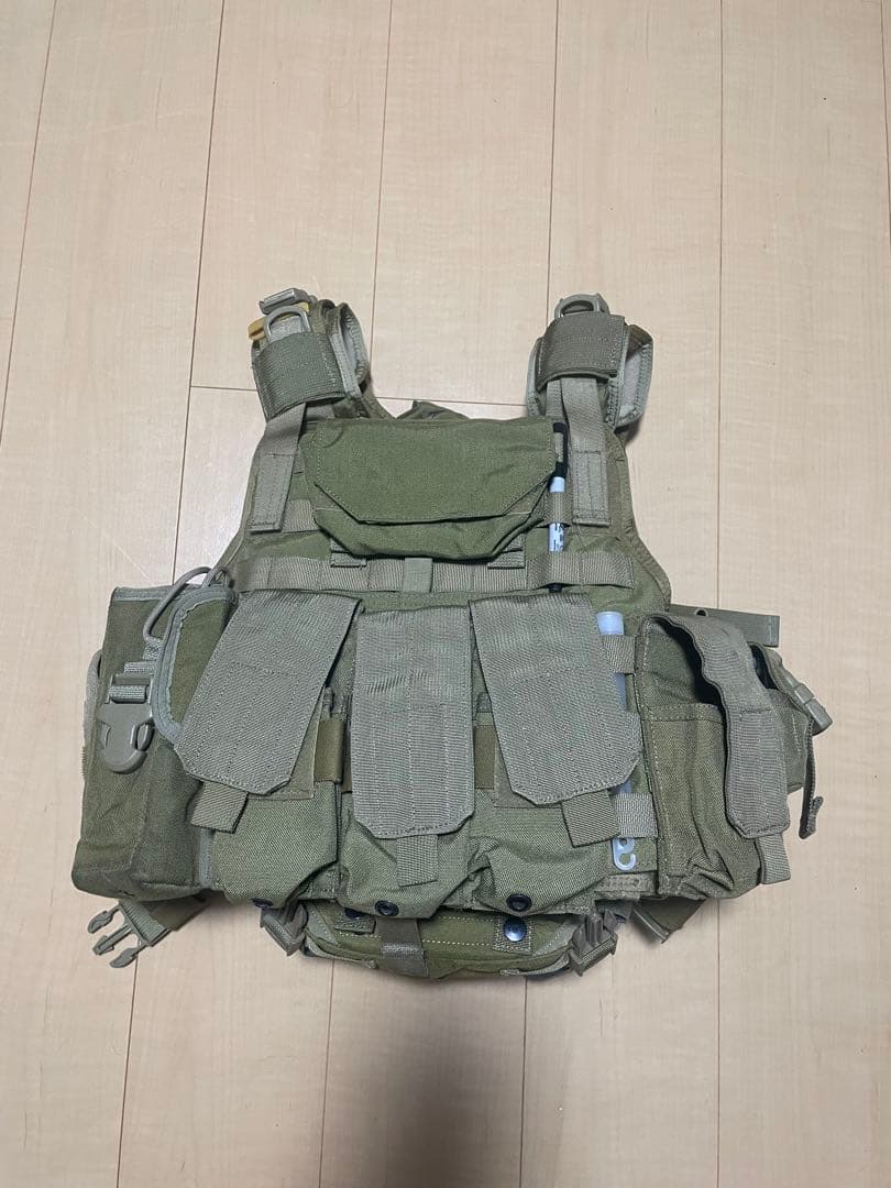 EAGLE MBAV実物プレートキャリア