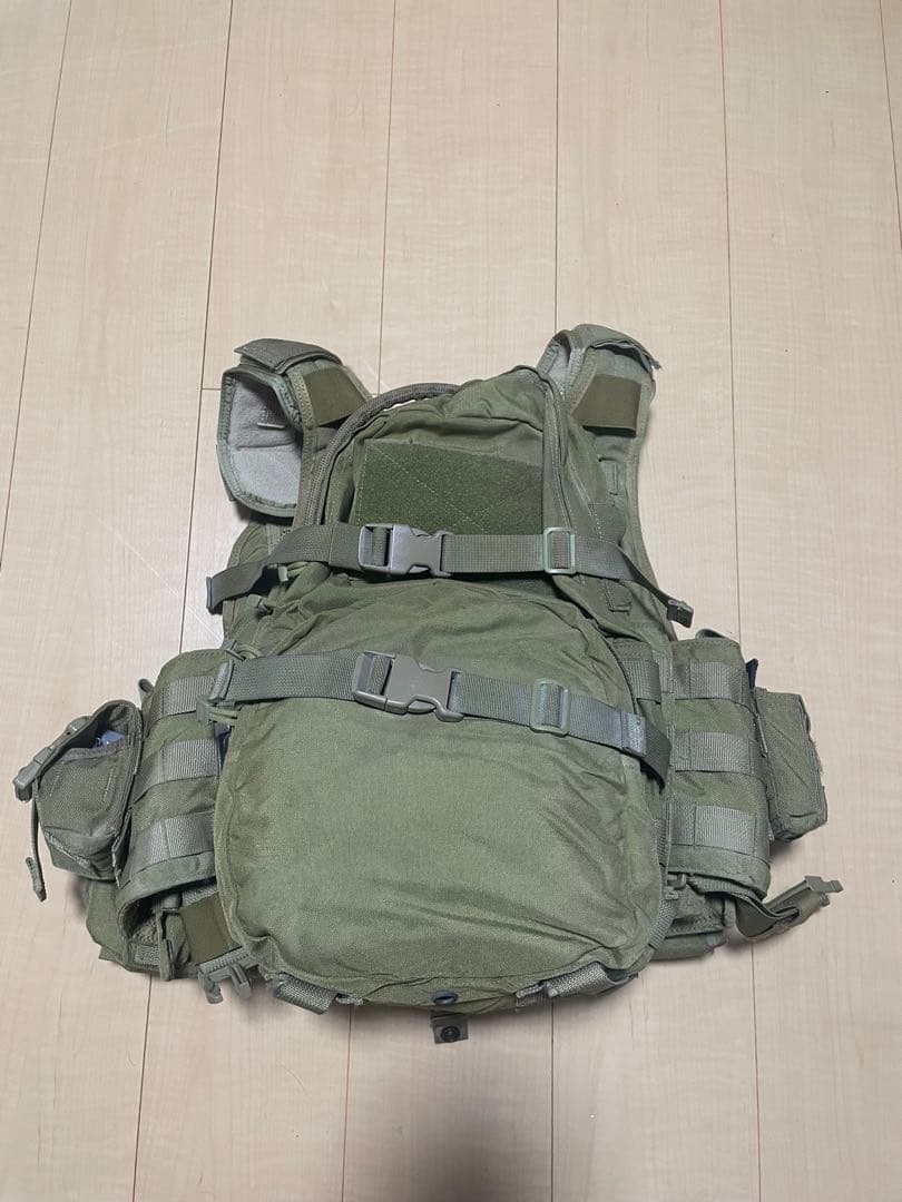 EAGLE MBAV実物プレートキャリア