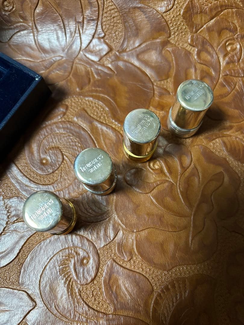 ティファニー調味料入れ4個