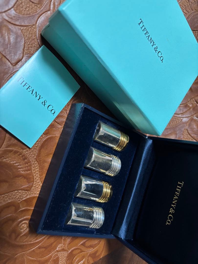 ティファニー調味料入れ4個