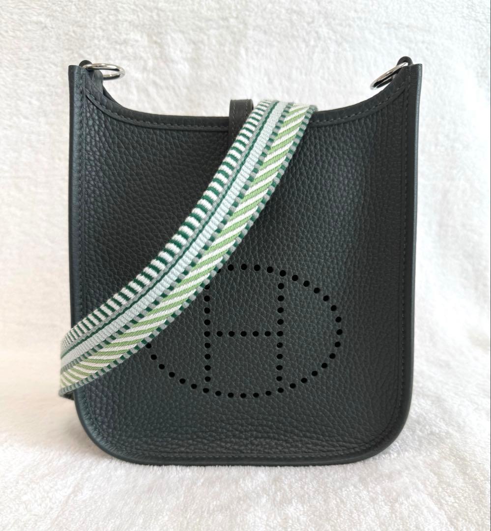 エルメス　エブリン　アマゾーヌ　新色　K刻印　バンドリエール　カヴァル　入手困難