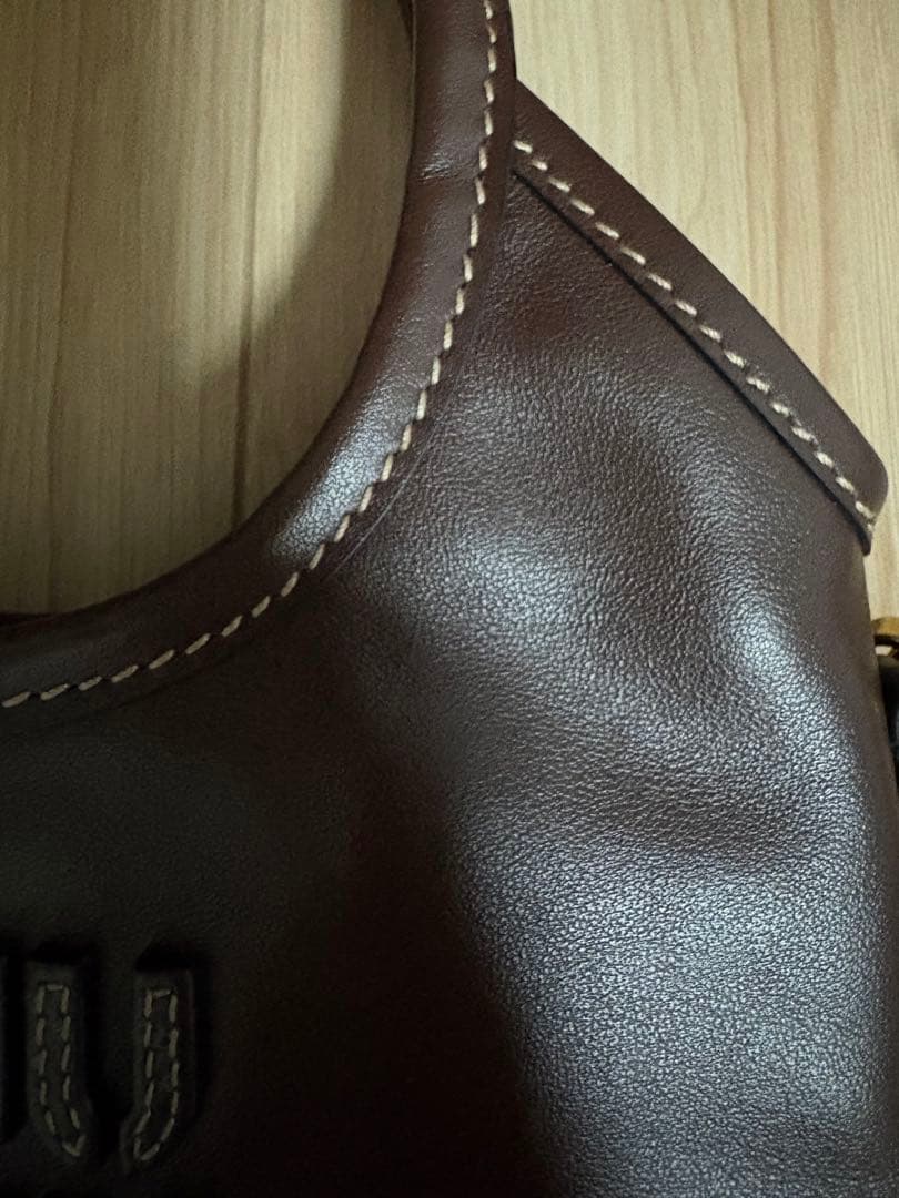 MIU MIUアイビー レザー ハンドバッグ2WAYショルダーバッグ