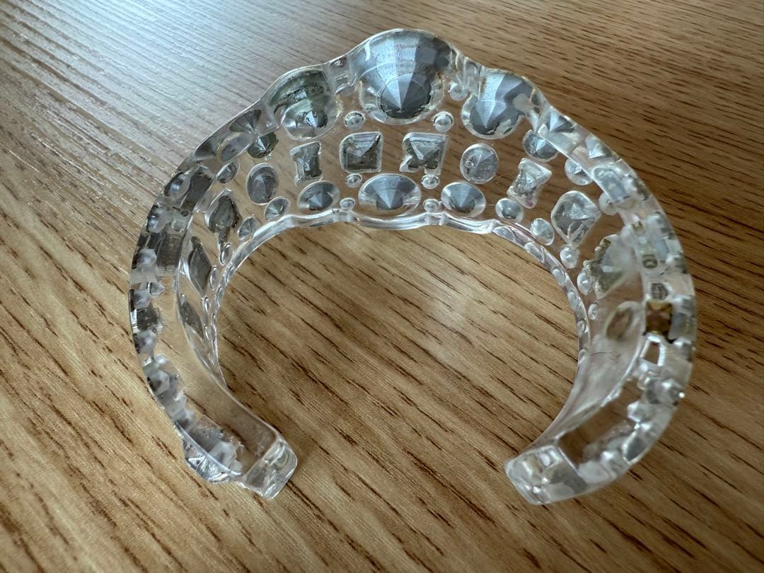 ディオール アクリル バングル クリスタル ビジュー
