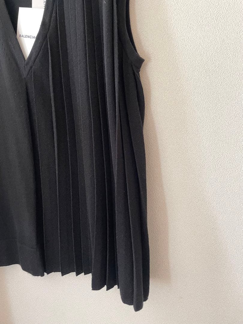 【新品未使用】BALENCIAGA バレンシアガ　ニットベスト　38