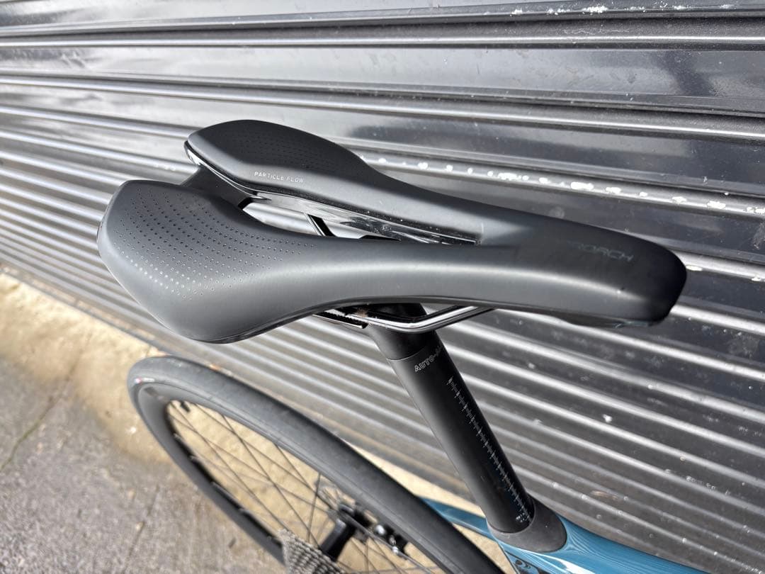 送料込 GIANT Defy Advanced 2 2022 Sサイズ