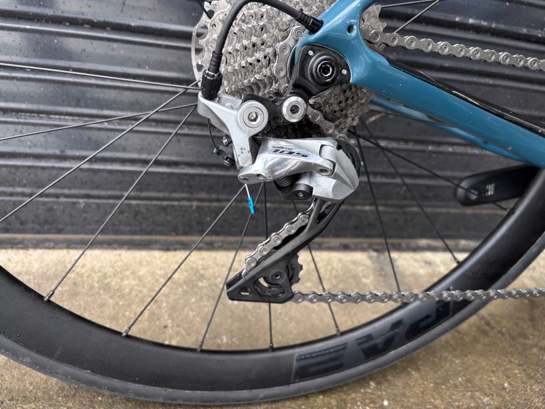 送料込 GIANT Defy Advanced 2 2022 Sサイズ