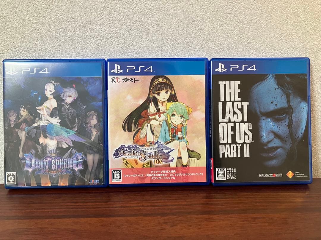 【美品】PS4 Pro 1TB ホワイト CUH-7200B