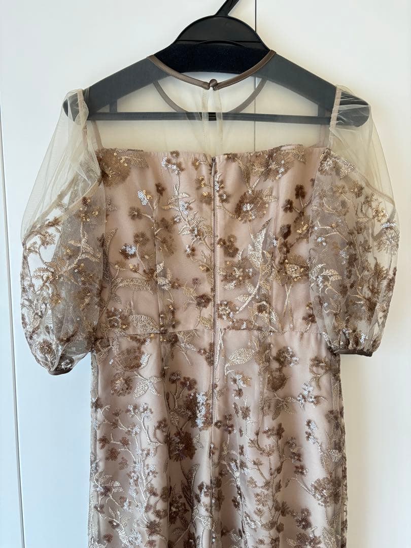 Leja フラワーディテールパフスリーブ ワンピースドレス結婚式二次会成人式