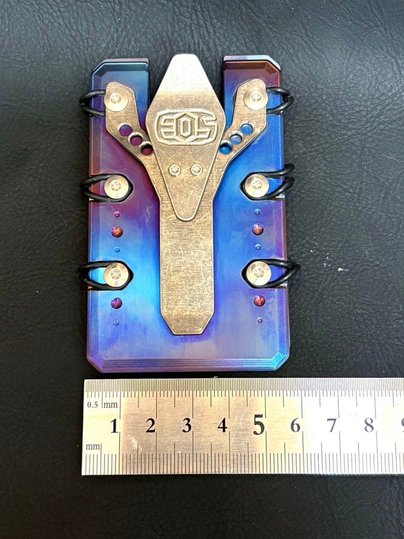 ミリタリー　EOS チタンウォレット 2.0 アルマイト加工