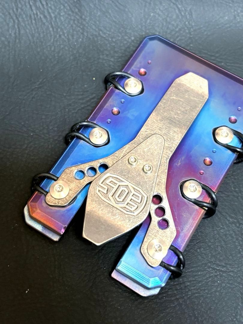 ミリタリー　EOS チタンウォレット 2.0 アルマイト加工