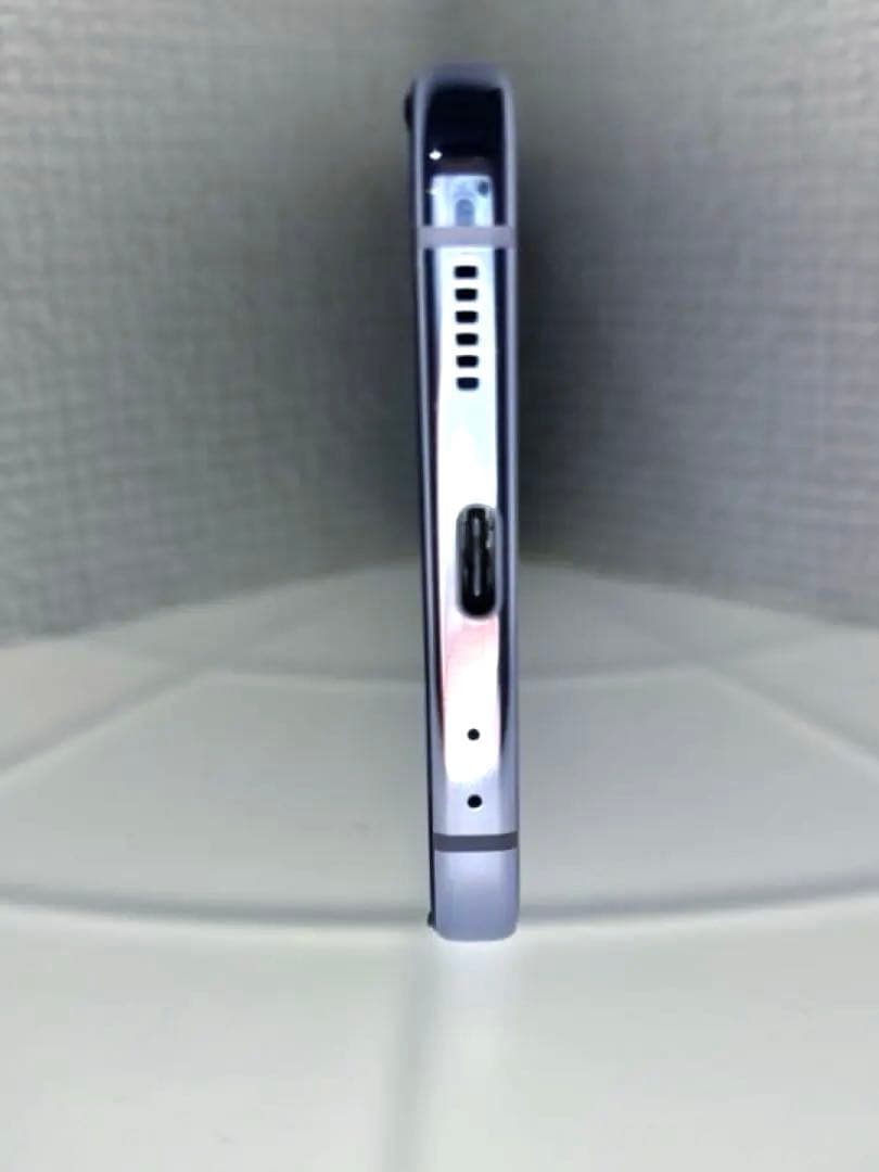 Galaxy Z Flip4 CASETiFY付き