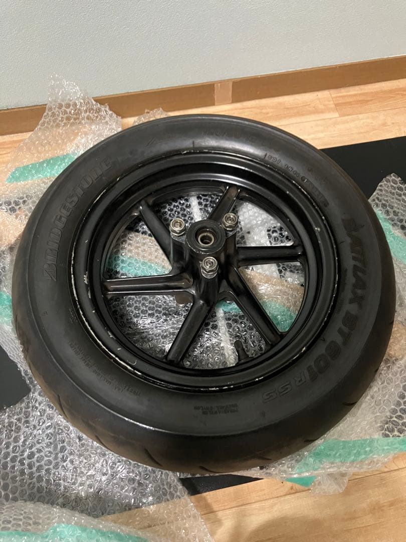 nsr50 nsr80 後期ホイール　タイヤ付き(バトラックスBT601)