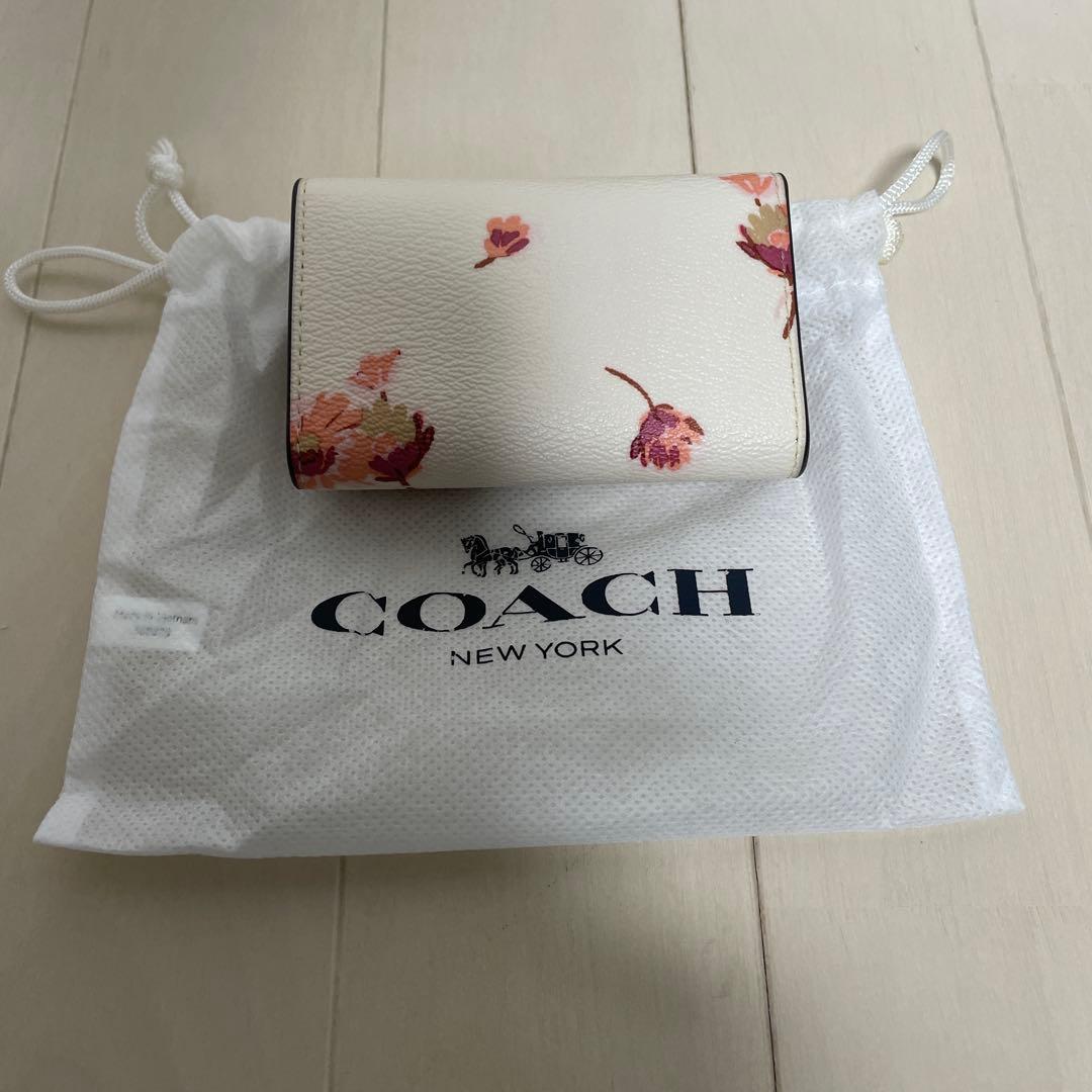 コーチ　キーケース　未使用品