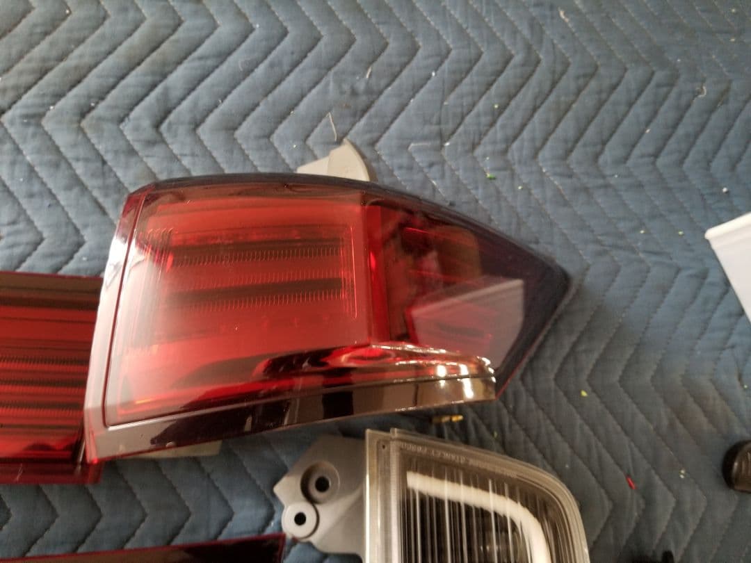 E52 エルグランド ワンオフLEDテールセット