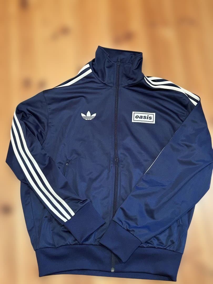 adidas oasis Mサイズ　ネイビー　着用回数1回　ファイアーバード