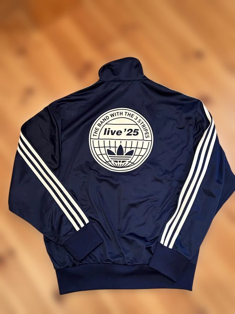 adidas oasis Mサイズ　ネイビー　着用回数1回　ファイアーバード