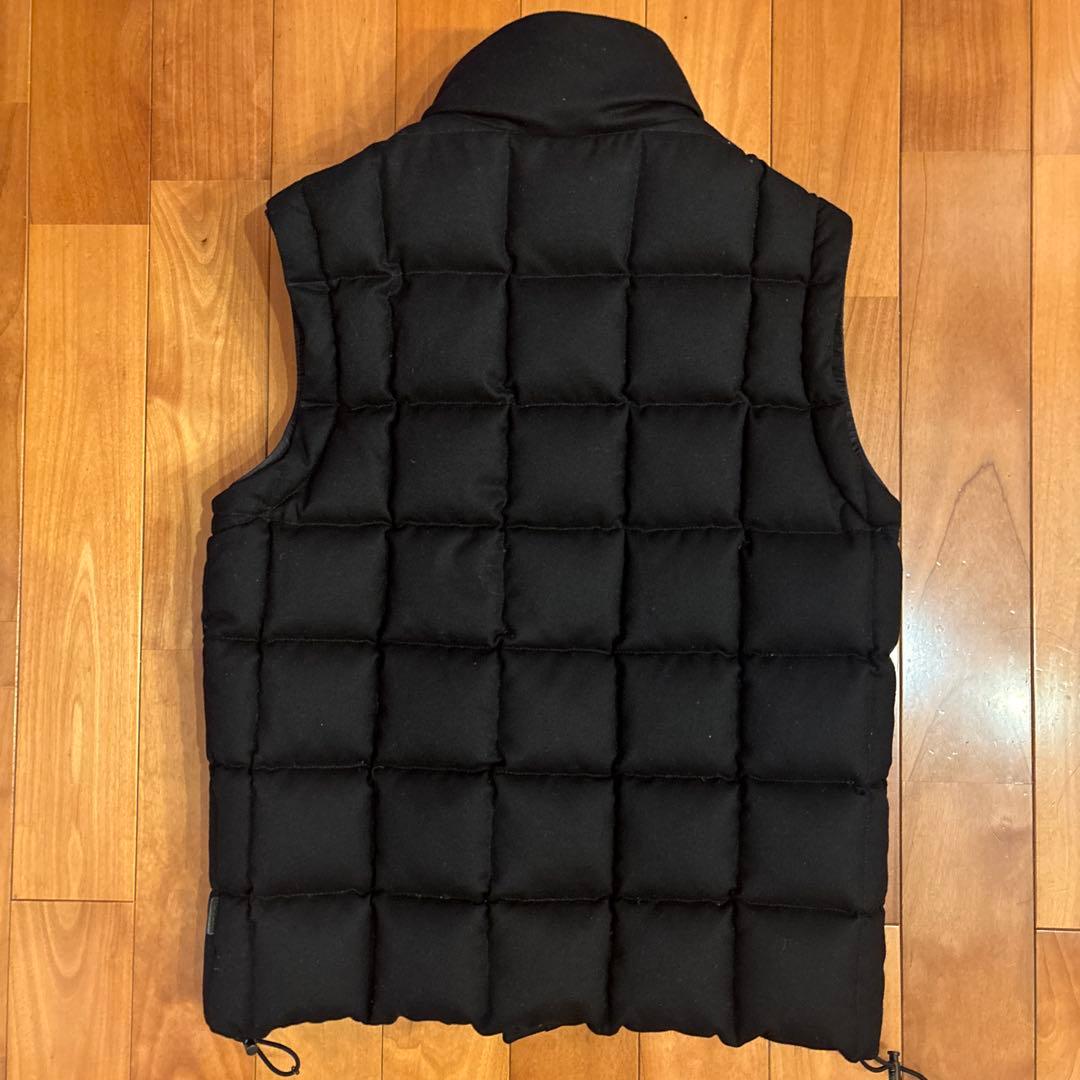 難あり年末値下げMONCLER ブラック ダウンベスト格安