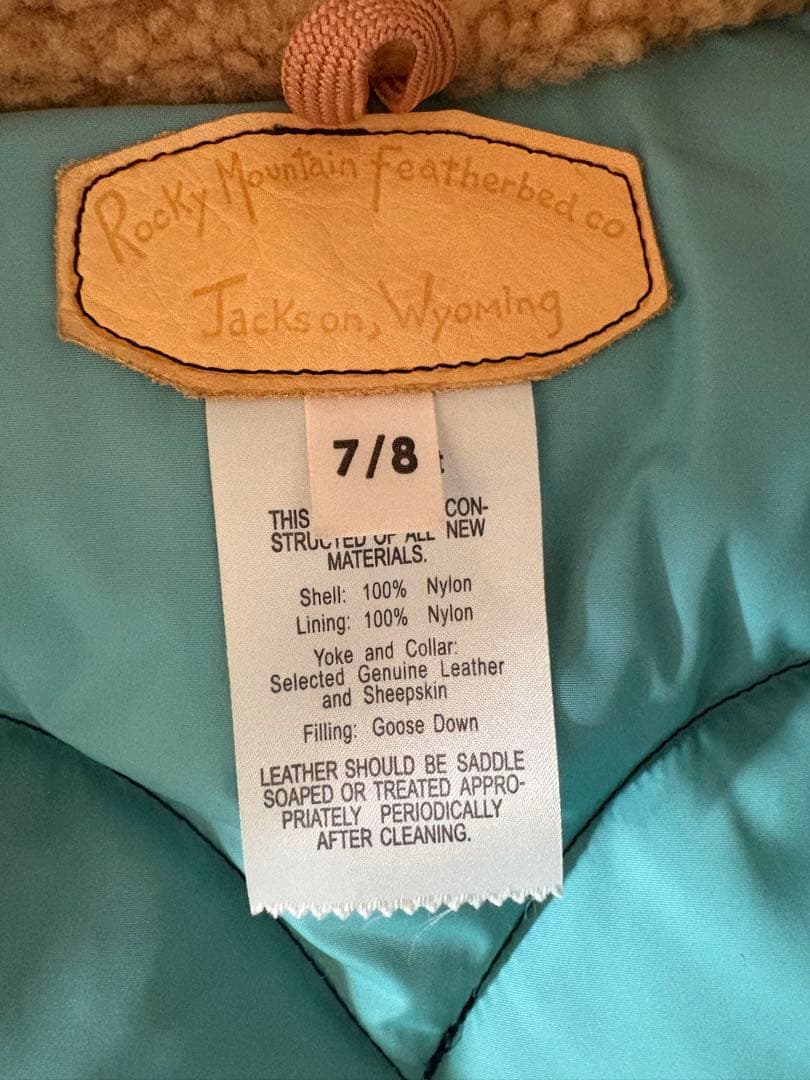 ロッキーマウンテンRocky Mountain Featherbedダウンベスト