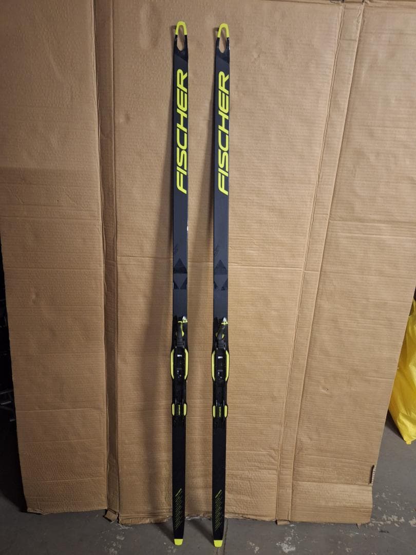 FISCHER スキー板 黒/黄 バインディング付き