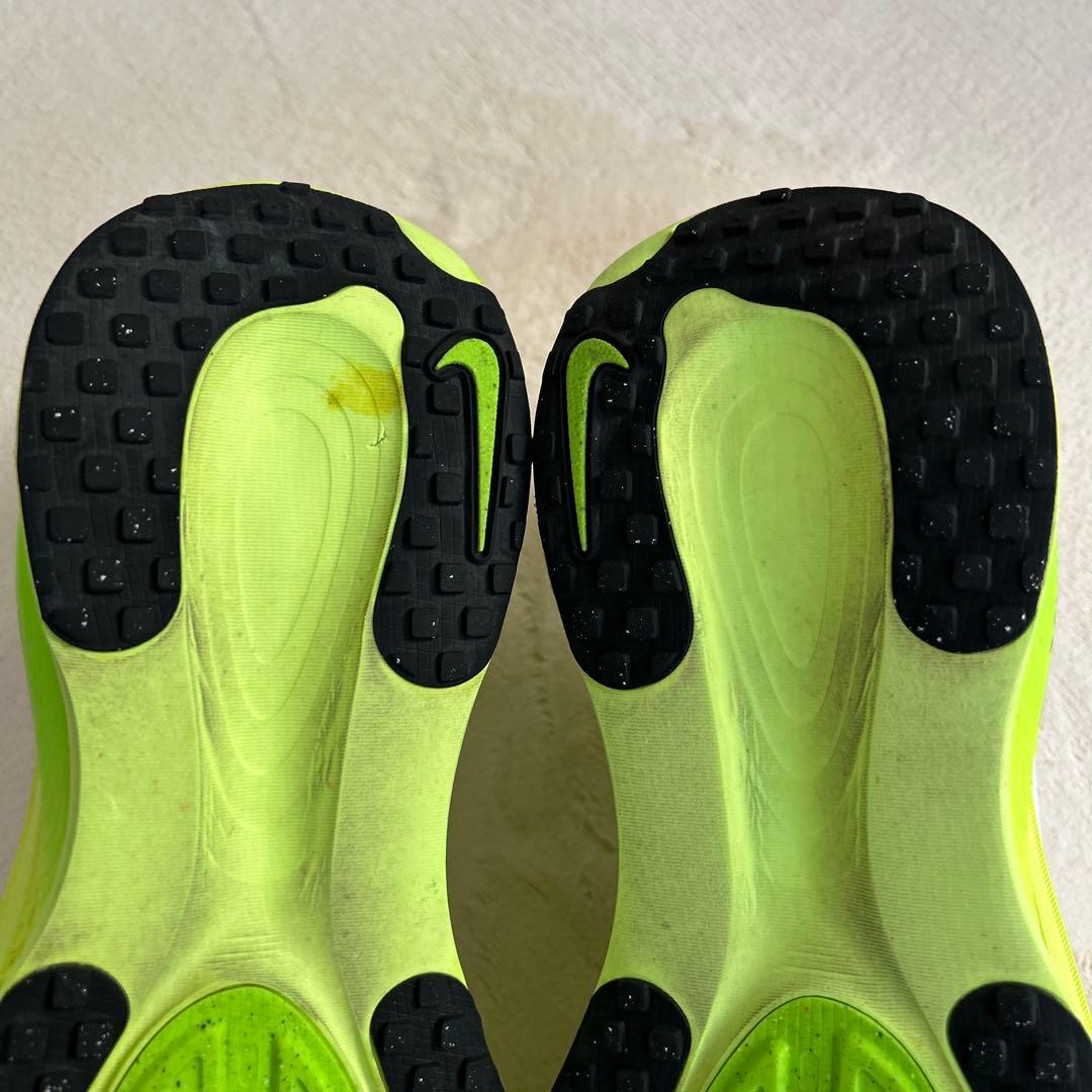 NIKE ナイキボメロ18