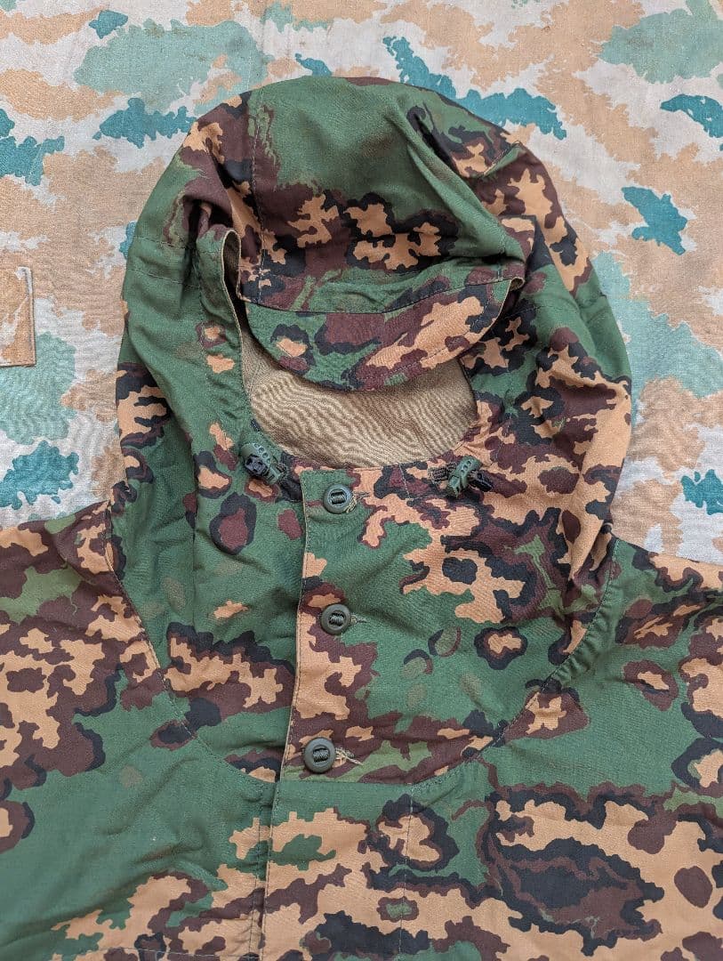 ヤ*ロ様 [ロシア軍] SS迷彩 ゴルカ ジャケット 実物 サイズ54 ロシア製