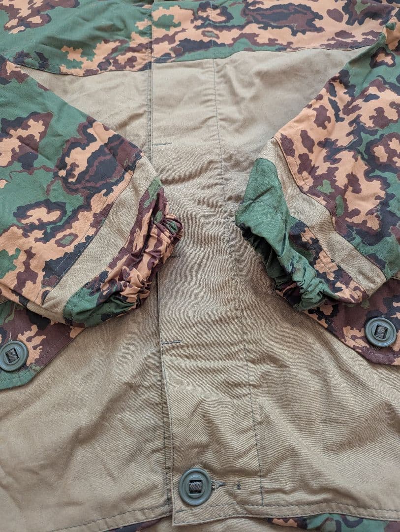 ヤ*ロ様 [ロシア軍] SS迷彩 ゴルカ ジャケット 実物 サイズ54 ロシア製