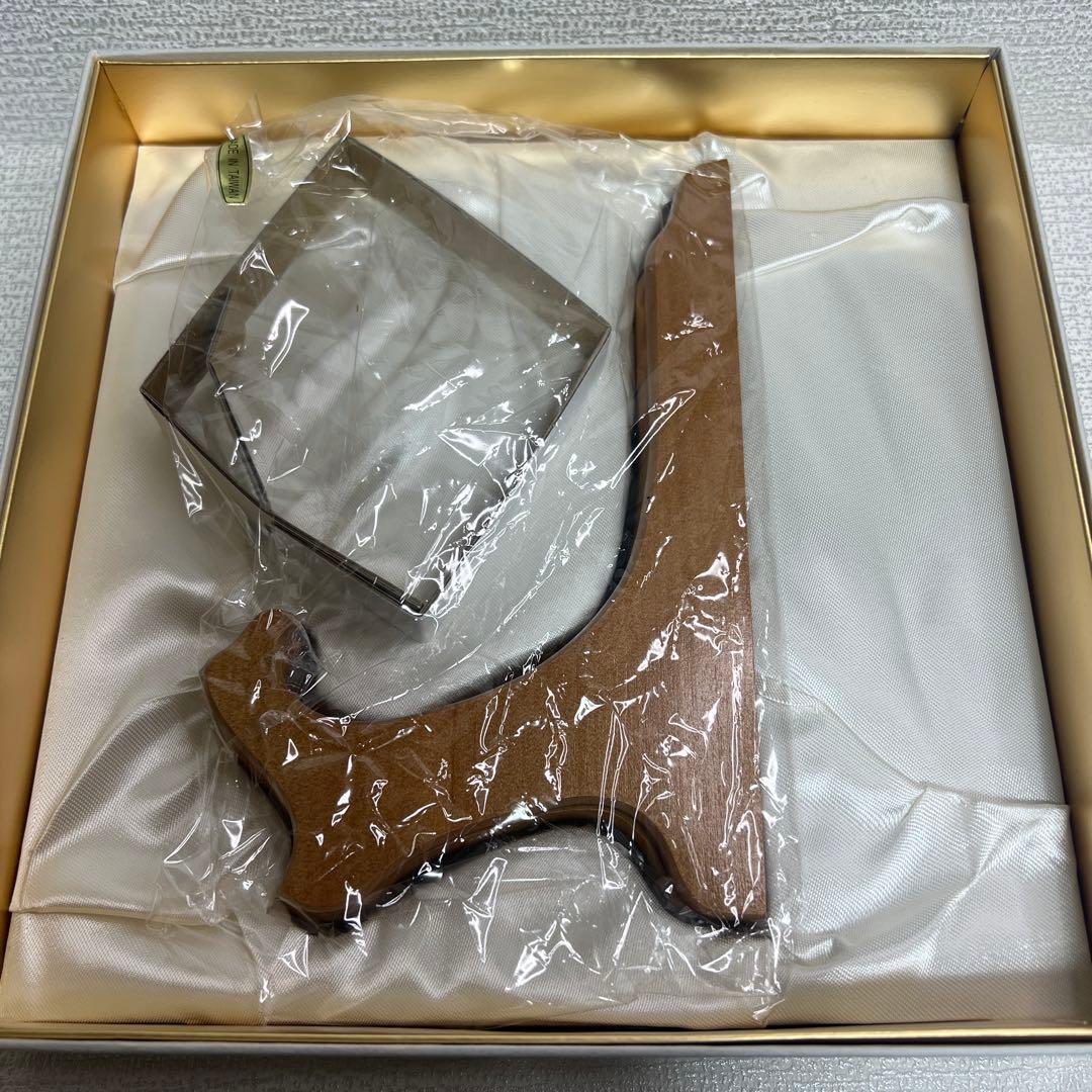 て*え様 【未使用品】となりのトトロ　イヤリープレート2010年