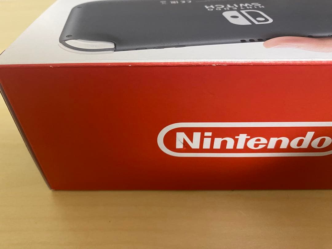 任天堂　switch Lite ※新品　箱ダメージ有り