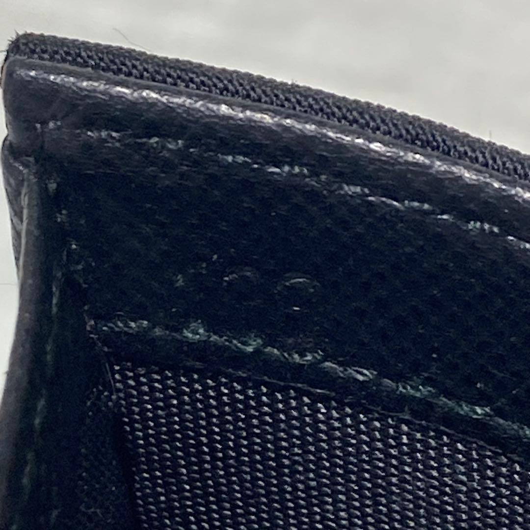 早い者勝ち　PRADA プラダ　二つ折り　レザー　ナイロン　財布　折り財布　黒