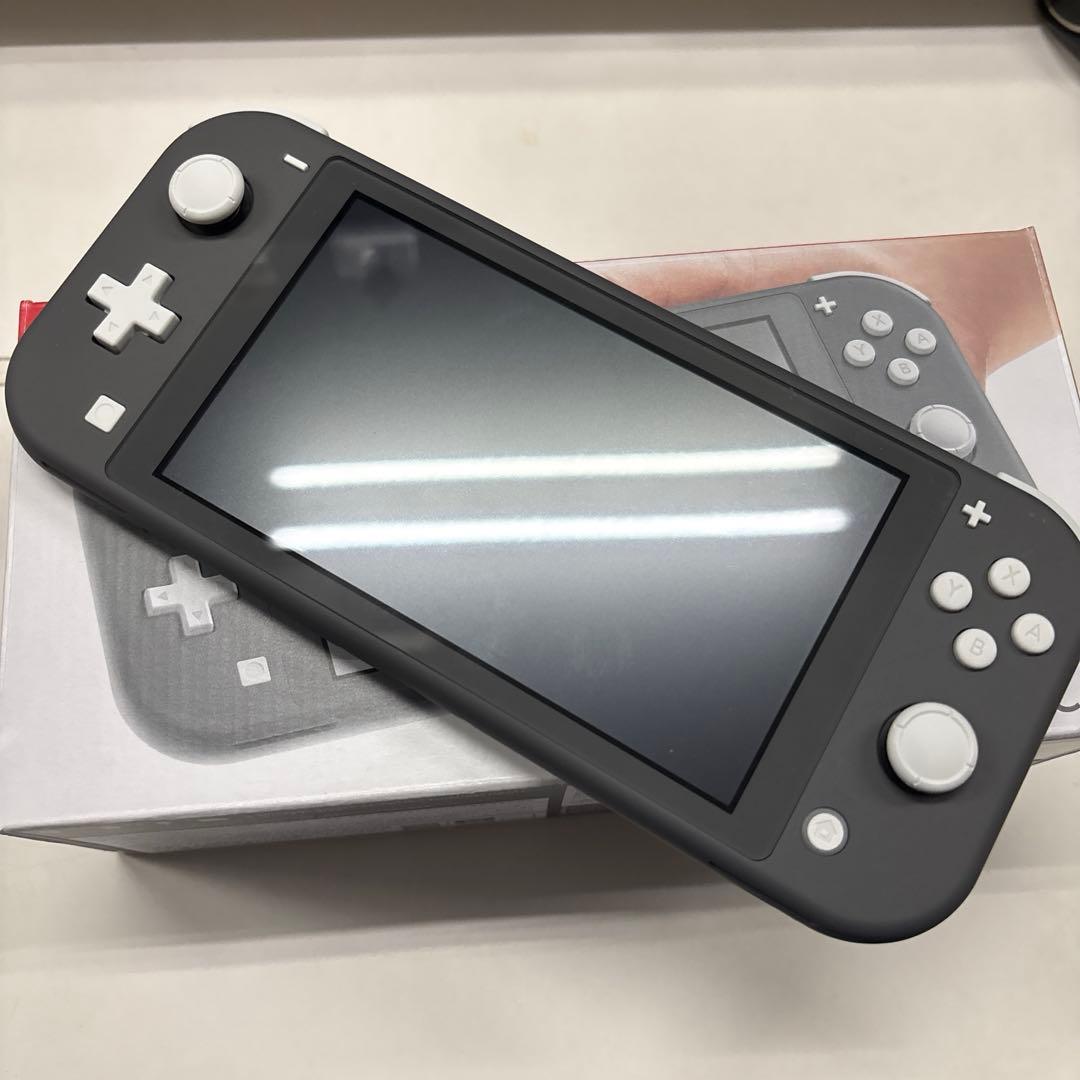 m*h様 ☆極美品☆ニンテンドースイッチ ライト グレー