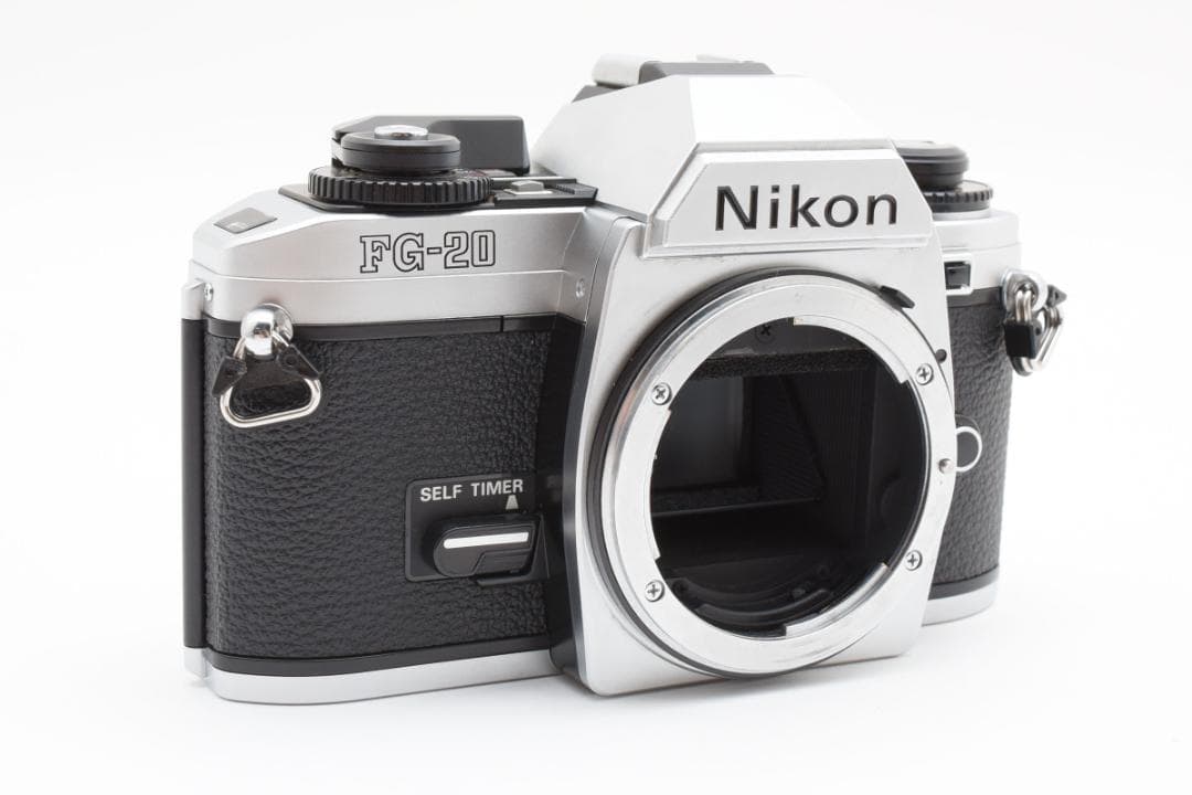 超美品　ニコン FG-20 シルバー フィルムカメラ モルト新品交換済 M117