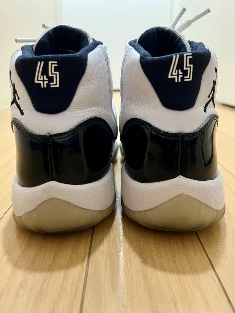 靴 Nike AIR JORDAN 11 RETRO 25cm