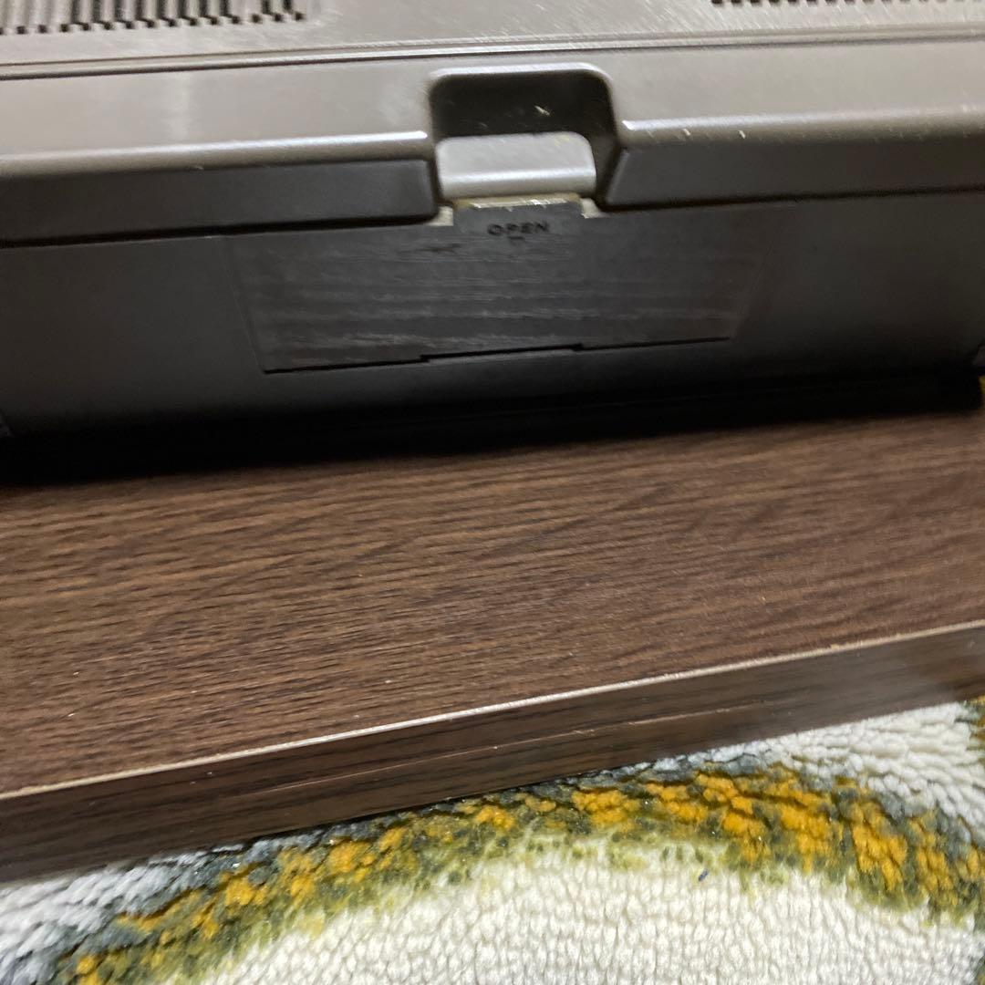 ソニーI CFー5900後期型作動品BCＬラジオ