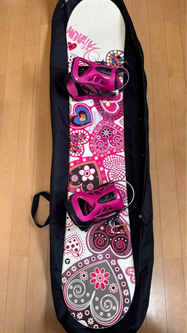 ANYWALK かわいいハート柄レディース スノーボード140㎝ビンディング付き