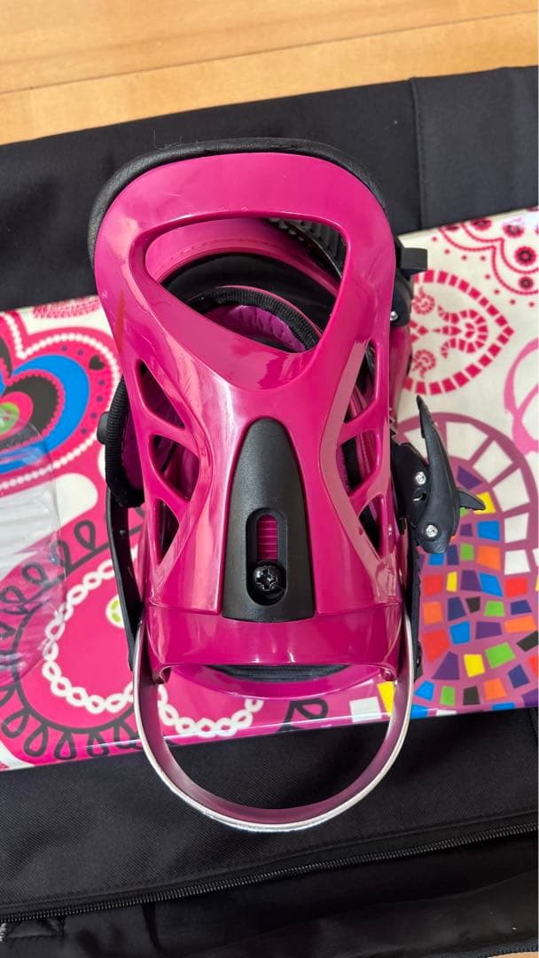 ANYWALK かわいいハート柄レディース スノーボード140㎝ビンディング付き