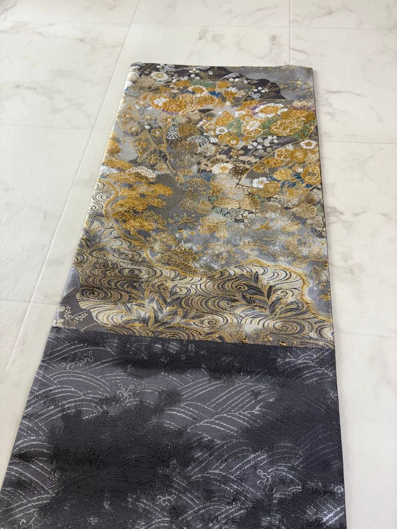 袋帯 六通 扇 松 菊 紅葉 牡丹 流水 唐織 刺繍