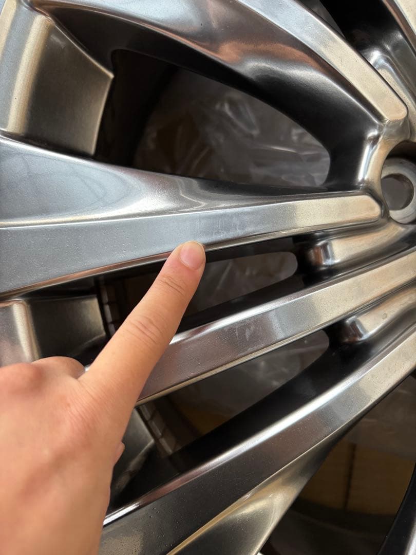 80ハリアーホイール1本金曜まで。