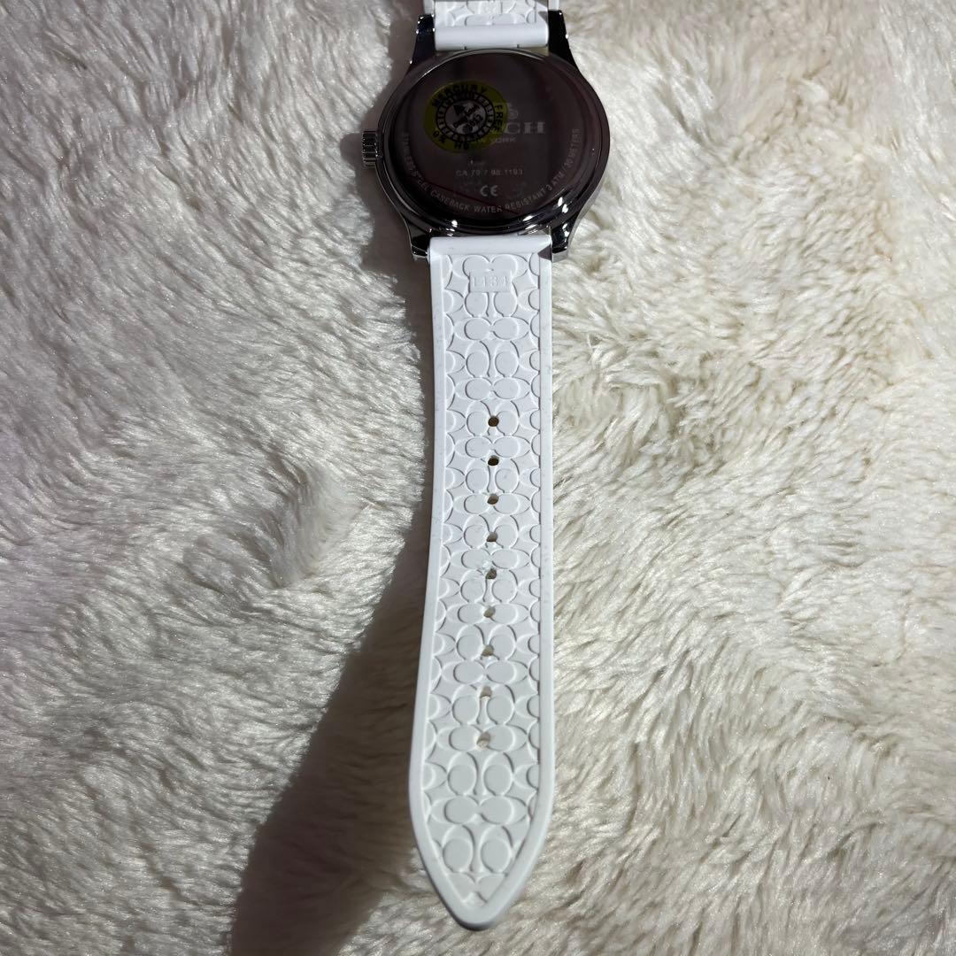 コーチ　レディース　腕時計　ラバー　ホワイト　新品　未使用品