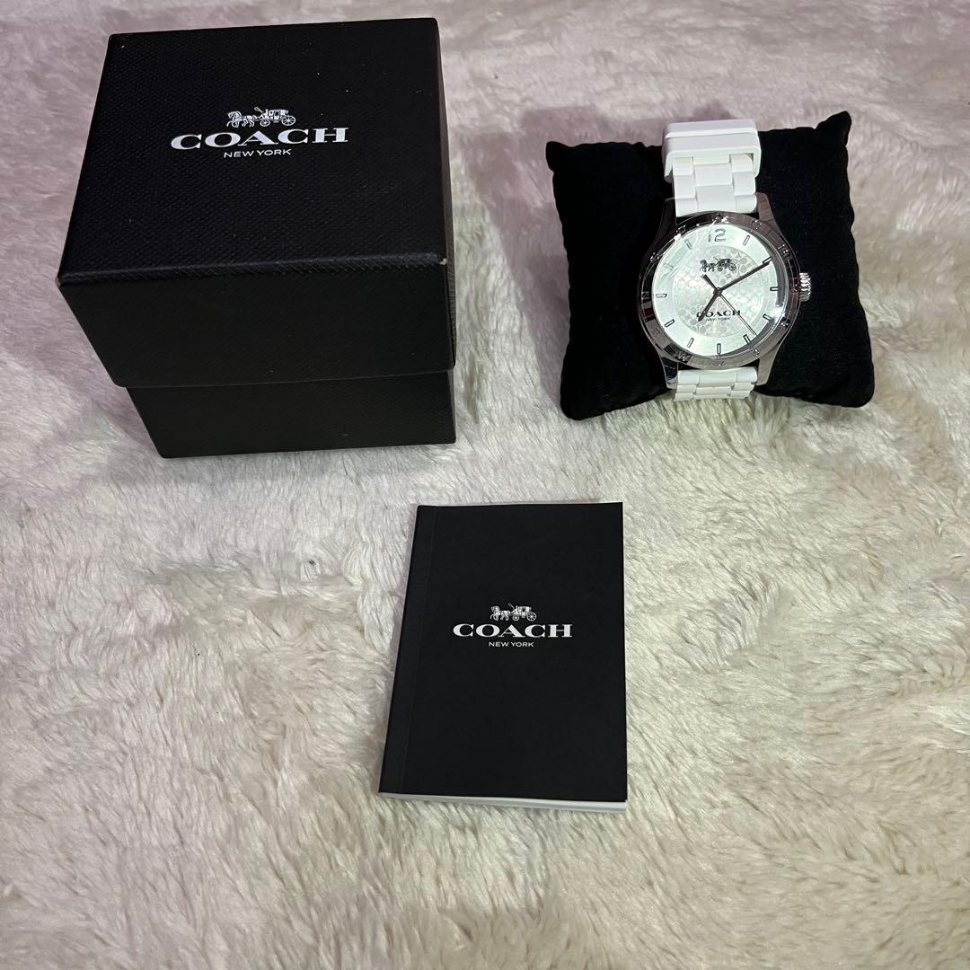 コーチ　レディース　腕時計　ラバー　ホワイト　新品　未使用品