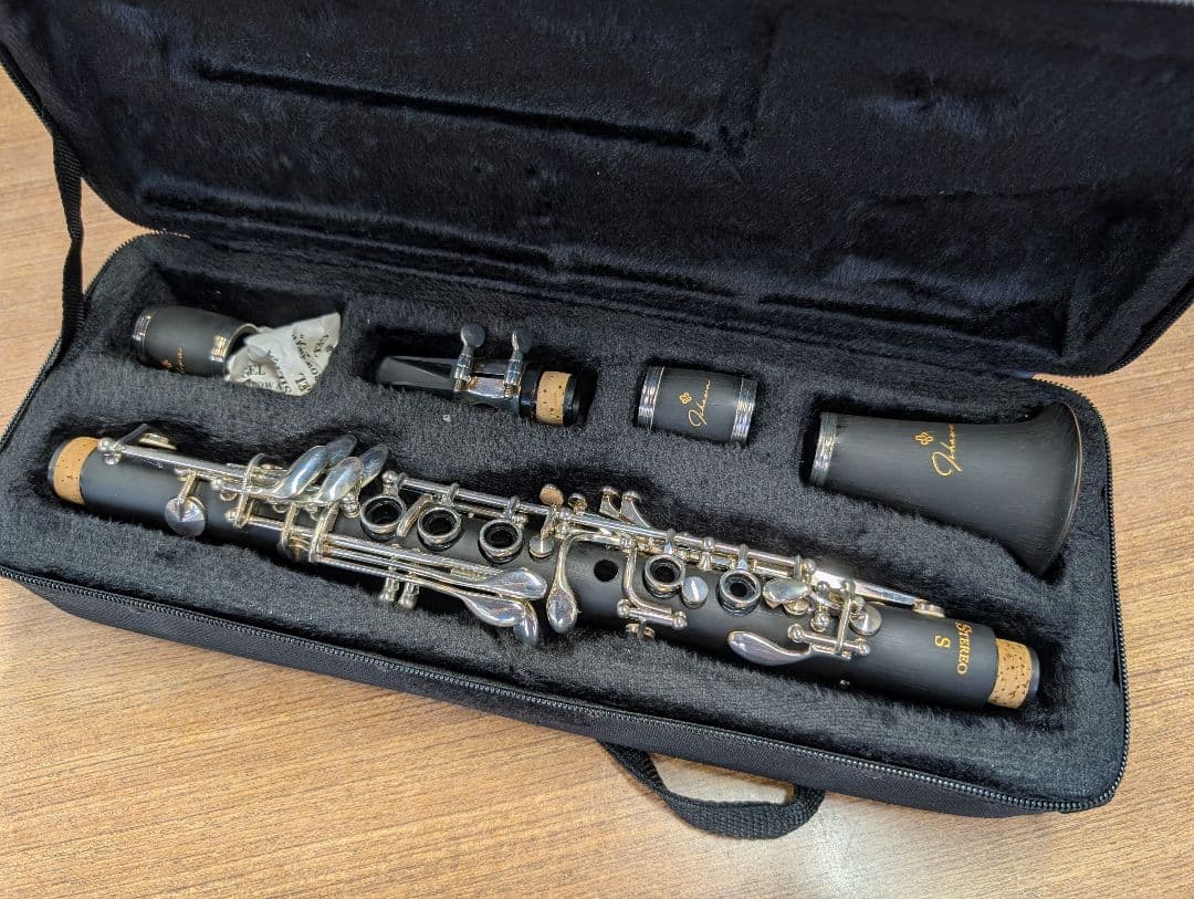 が*ん様 台湾製 Ｅ♭クラリネット(樹脂製)