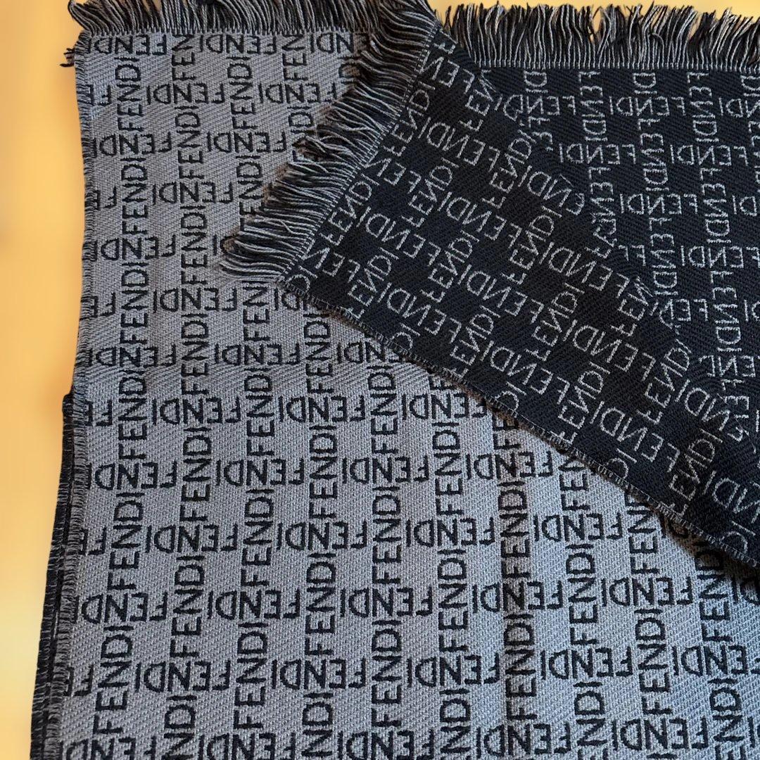 最終お値下げ！FENDI ロゴ マフラー グレー ブラック