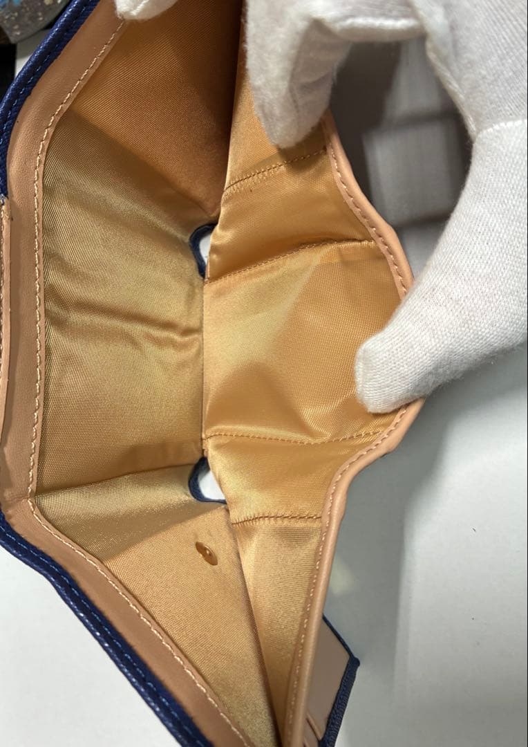 【新品】Vivienne Westwood 折財布 青 シンプル がま口 定番