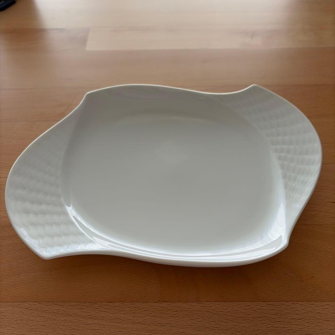 マイセン波型ホワイト皿 約22cm