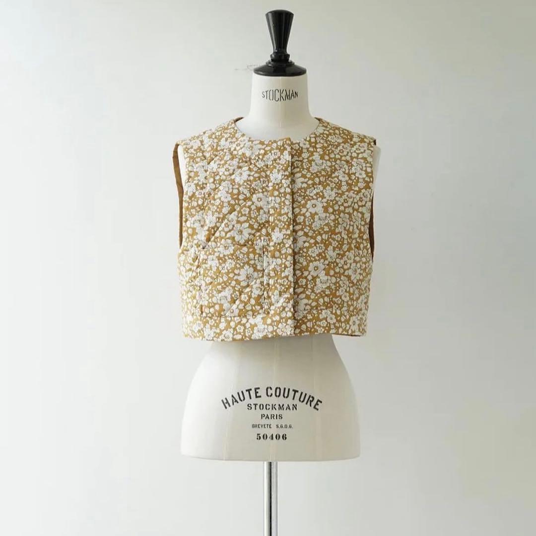 Porter des boutons キルティングリバーシブルショートジレ