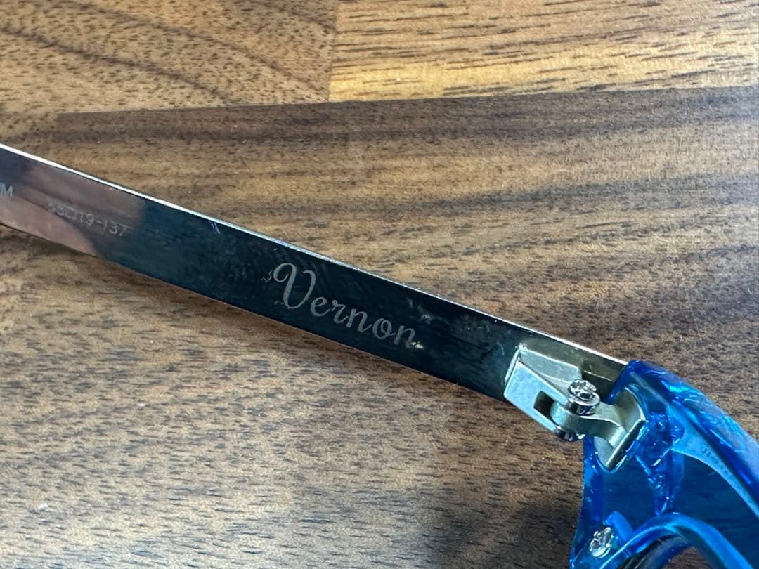 GROOVER VERNON サングラス 青 LUCKY RUDY