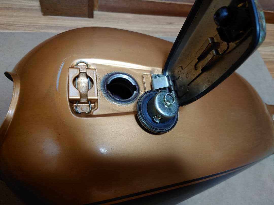 ホンダ　純正タンク　CB500 550four? CM400?　旧車　当時物