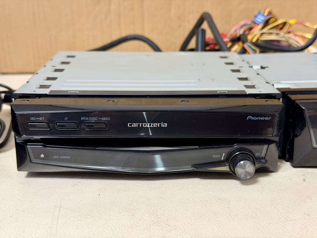 カロッツェリア サイバーナビ AVIC-VH0999 2015