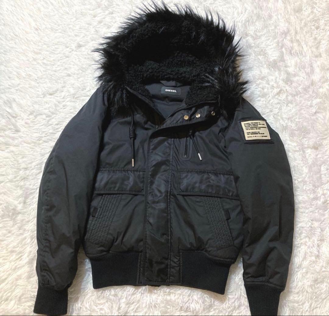 【美品】ディーゼル　N-2B フライトジャケット　中綿ダウンジャケット　黒